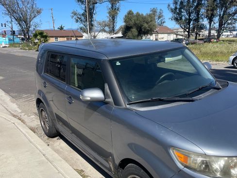 Used 2012 Scion xB image 8