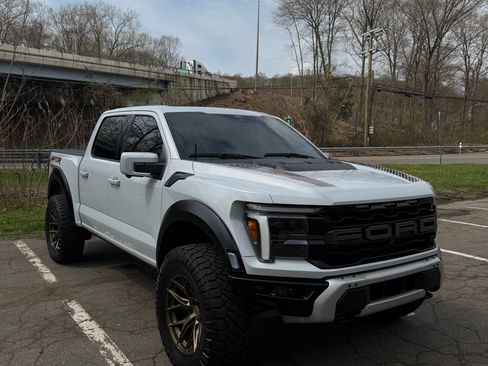 Used 2025 Ford F150 Raptor image 8