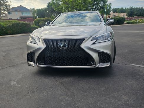 Used 2018 Lexus LS 500 F Sport w/ Cold Weather Package (CK) RWD image 5