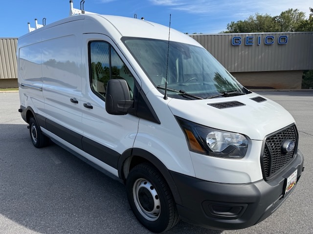 Used 2024 Ford Transit 250 148 Medium Roof RWD image 1