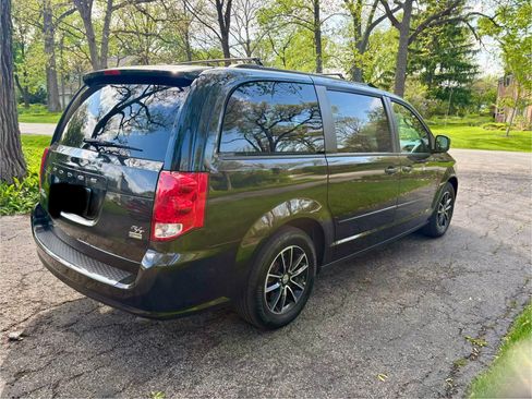 Used 2016 Dodge Grand Caravan R/T FWD image 8