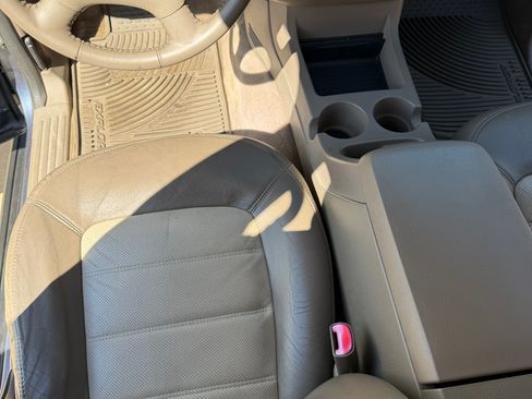 Used 2003 Ford Explorer Eddie Bauer image 16