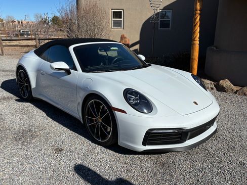 Used 2022 Porsche 911 Carrera 4S image 2