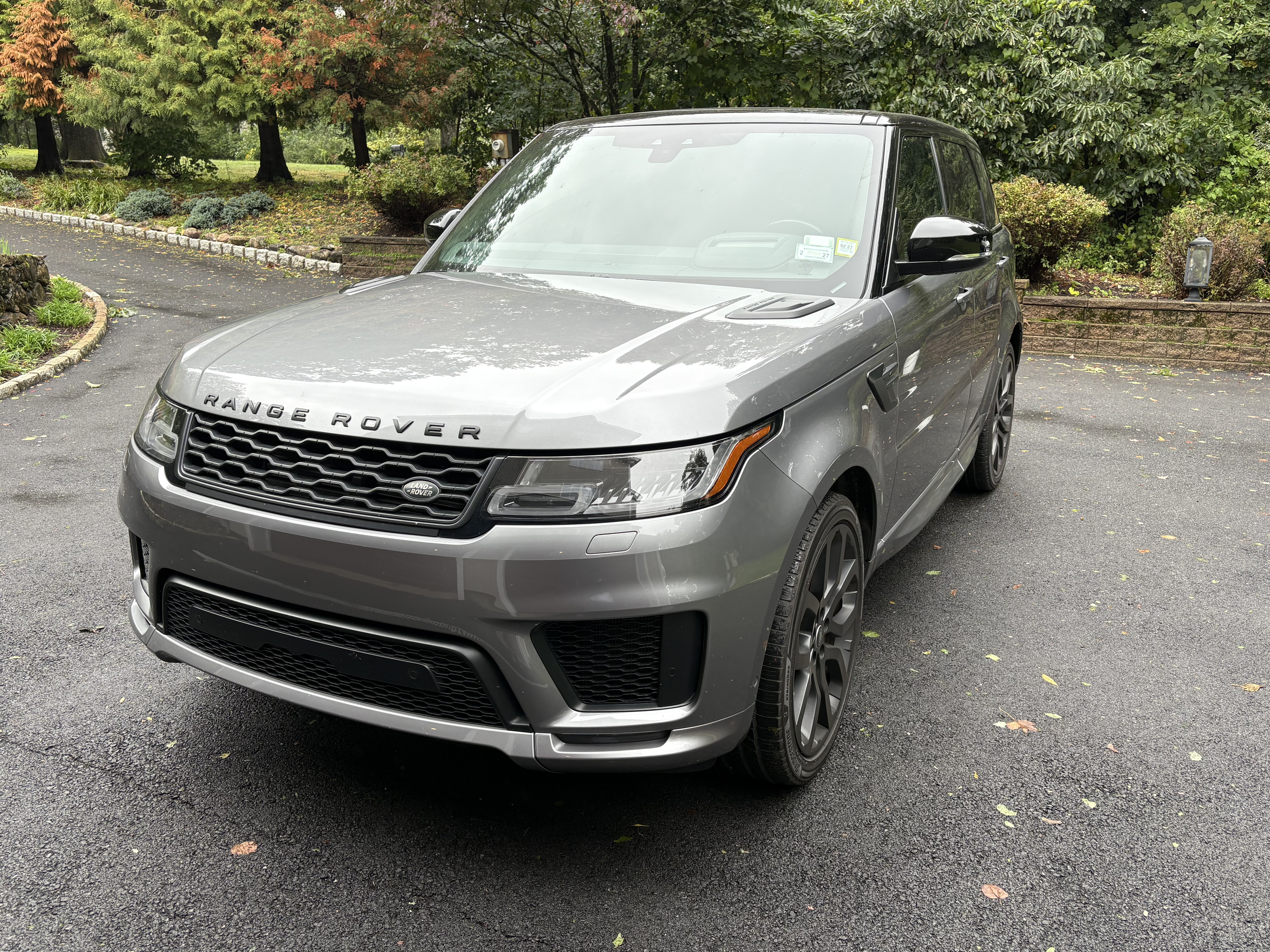Used 2020 Land Rover Range Rover Sport HSE Dynamic AWD/4WD image 2