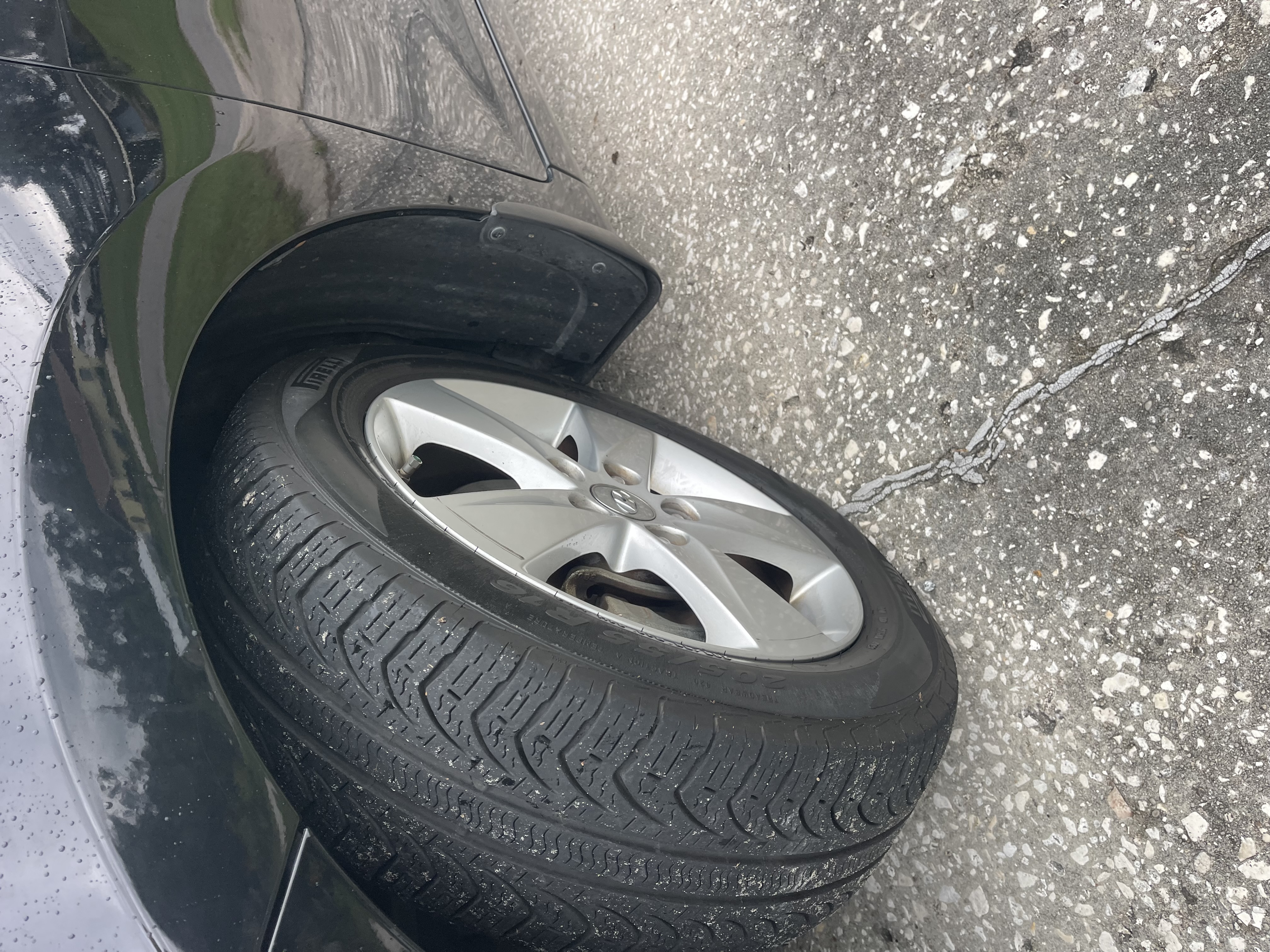 Used 2013 Hyundai Elantra GLS w/ Preferred Pkg FWD image 13
