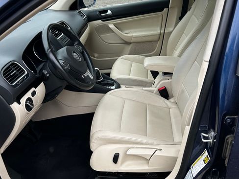 Used 2013 Volkswagen Jetta SE image 9