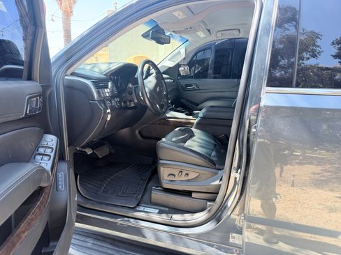Used 2019 Chevrolet Tahoe LT w/ Max Trailering Package AWD/4WD image 6