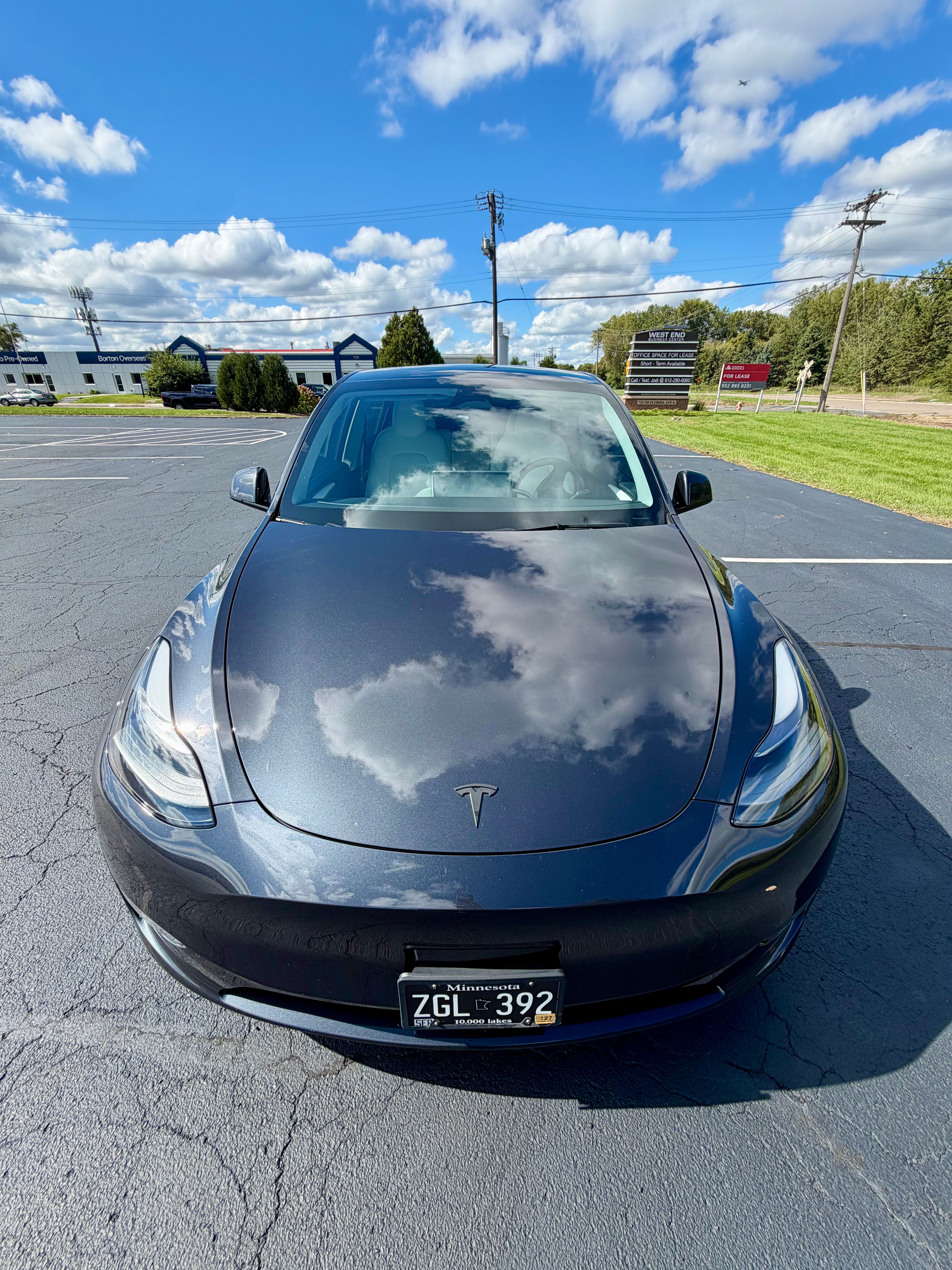 Used 2024 Tesla Model Y Performance AWD/4WD image 2