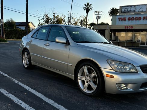 Used 2002 Lexus IS 300 300 Sedan 4D image 8