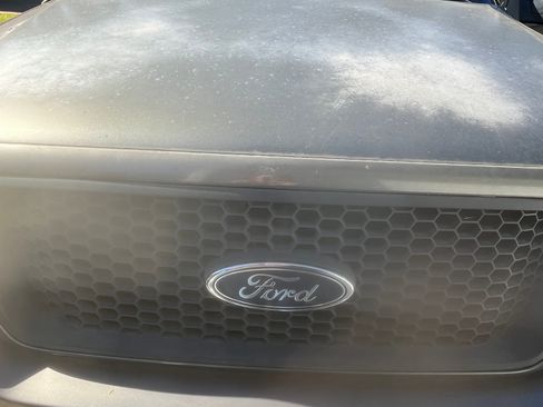 Used 2005 Ford F150 XLT image 4