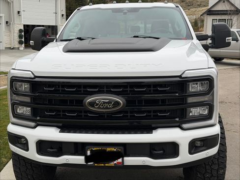 Used 2024 Ford F250 Lariat w/ Lariat Ultimate Package image 2