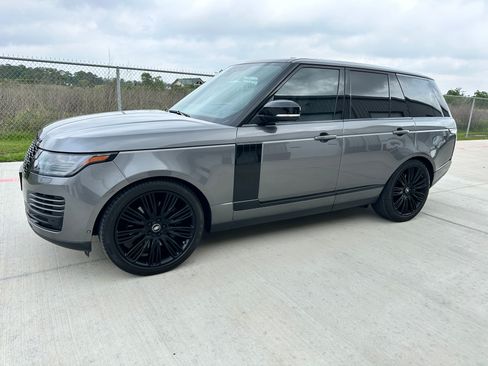 Used 2019 Land Rover Range Rover Supercharged image 17