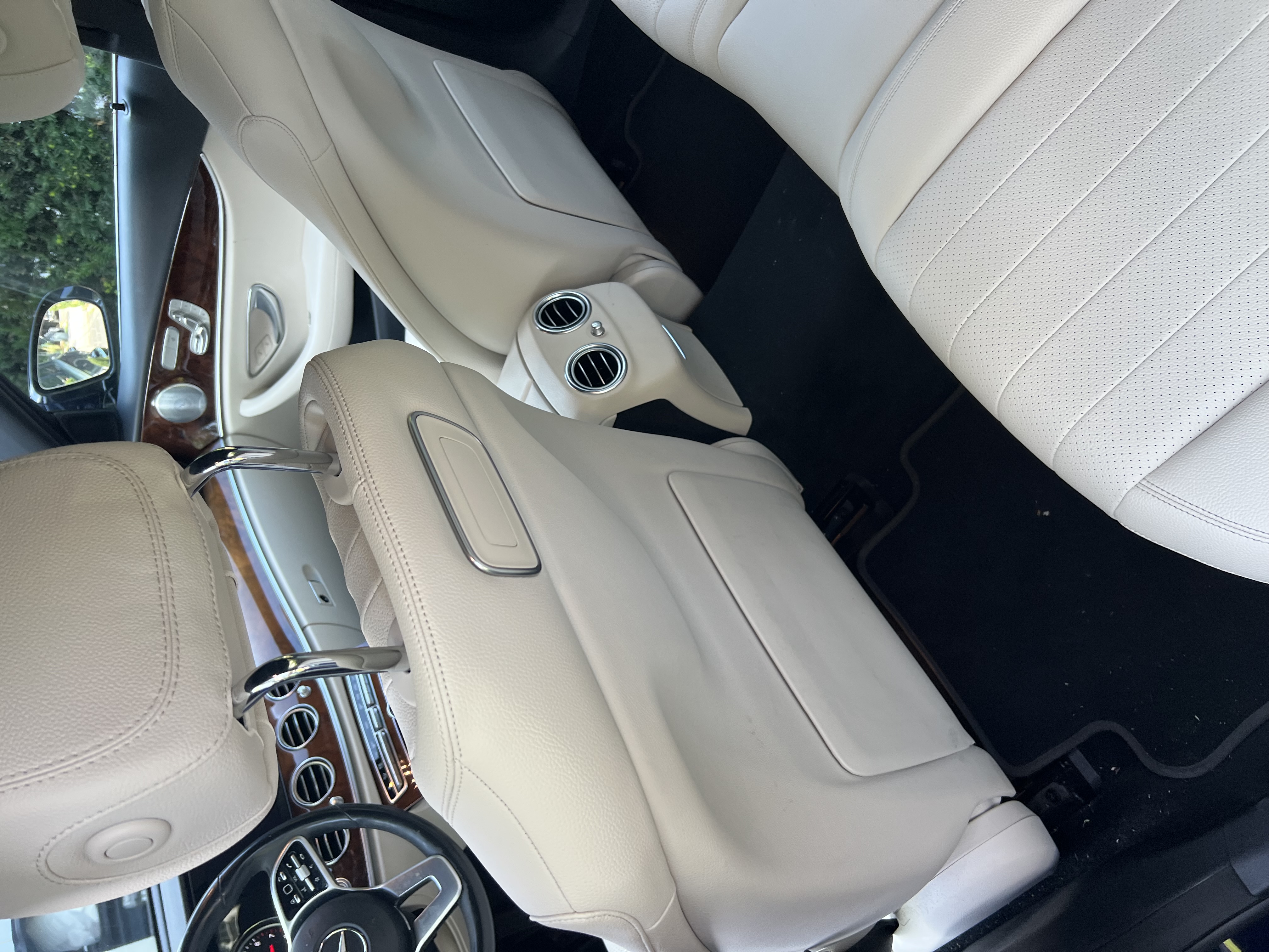 Used 2019 Mercedes-Benz E 300 4MATIC image 12