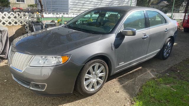 Used 2012 Lincoln MKZ Hybrid FWD image 1