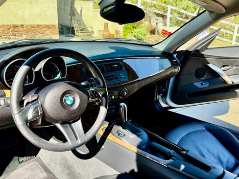 Used 2007 BMW Z4 3.0si image 13