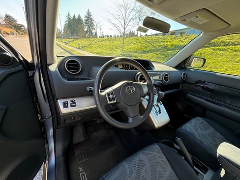Used 2012 Scion xB image 8