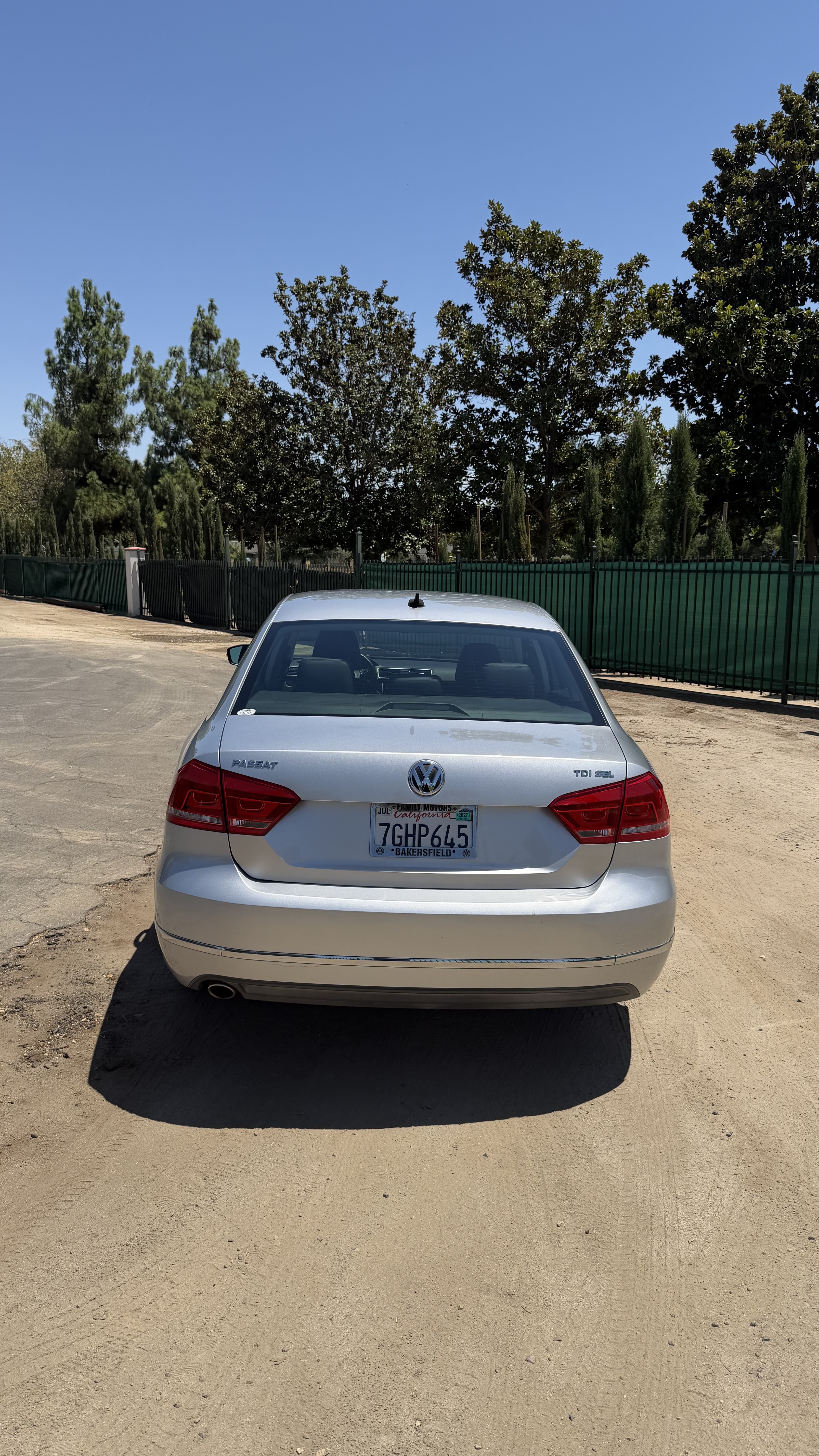 Used 2014 Volkswagen Passat TDI SEL Premium FWD image 8