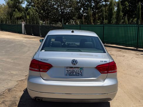 Used 2014 Volkswagen Passat TDI SEL Premium FWD image 8