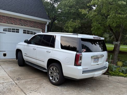 Used 2017 GMC Yukon Denali w/ Open Road Package RWD image 4
