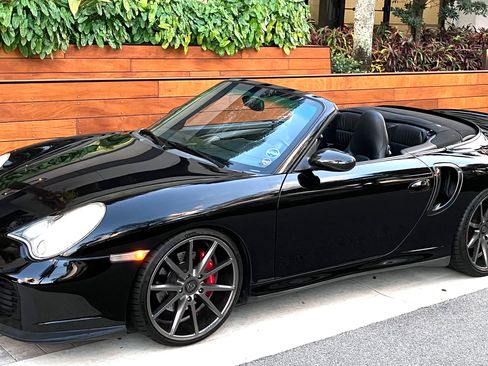 Used 2004 Porsche 911 Turbo image 4