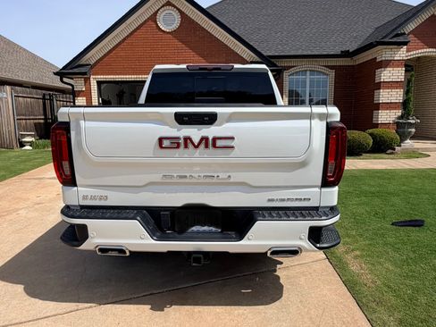 Used 2022 GMC Sierra 1500 Denali AWD/4WD image 4