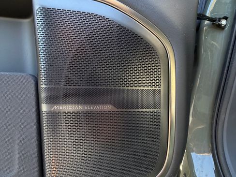 Used 2022 Rivian R1T Launch Edition image 11