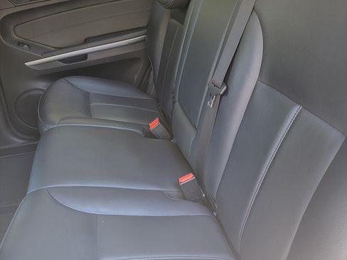 Used 2011 Mercedes-Benz GL 450 4MATIC image 16