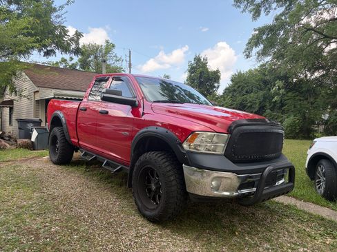 Used 2016 RAM 1500 ST w/ SXT Appearance Group AWD/4WD image 1