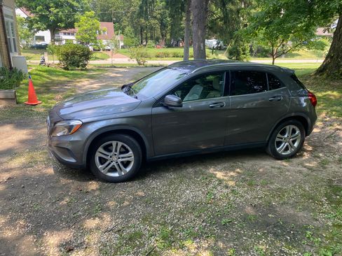 Used 2015 Mercedes-Benz GLA 250 4MATIC image 4