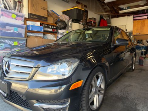 Used 2012 Mercedes-Benz C 250 Sedan w/ Comand Single Disc Pkg image 8