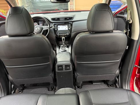 Used 2017 Nissan Rogue SL w/ SL Premium Package AWD/4WD image 30