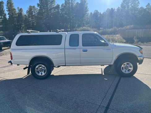 Used 1996 Toyota Tacoma 4x4 Xtracab V6 image 8