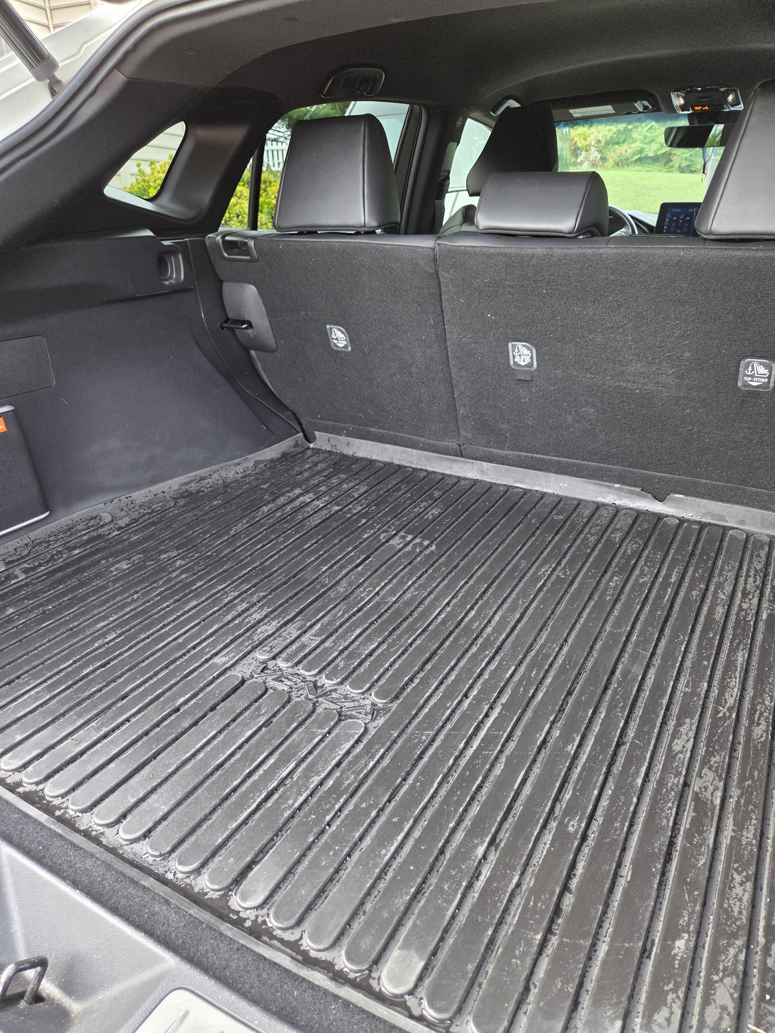 Used 2022 Toyota Venza XLE AWD/4WD image 7