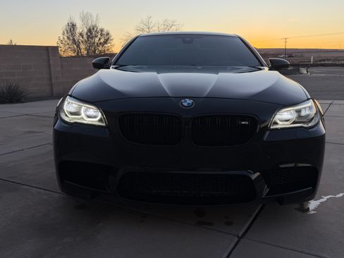 Used 2016 BMW M5 image 1