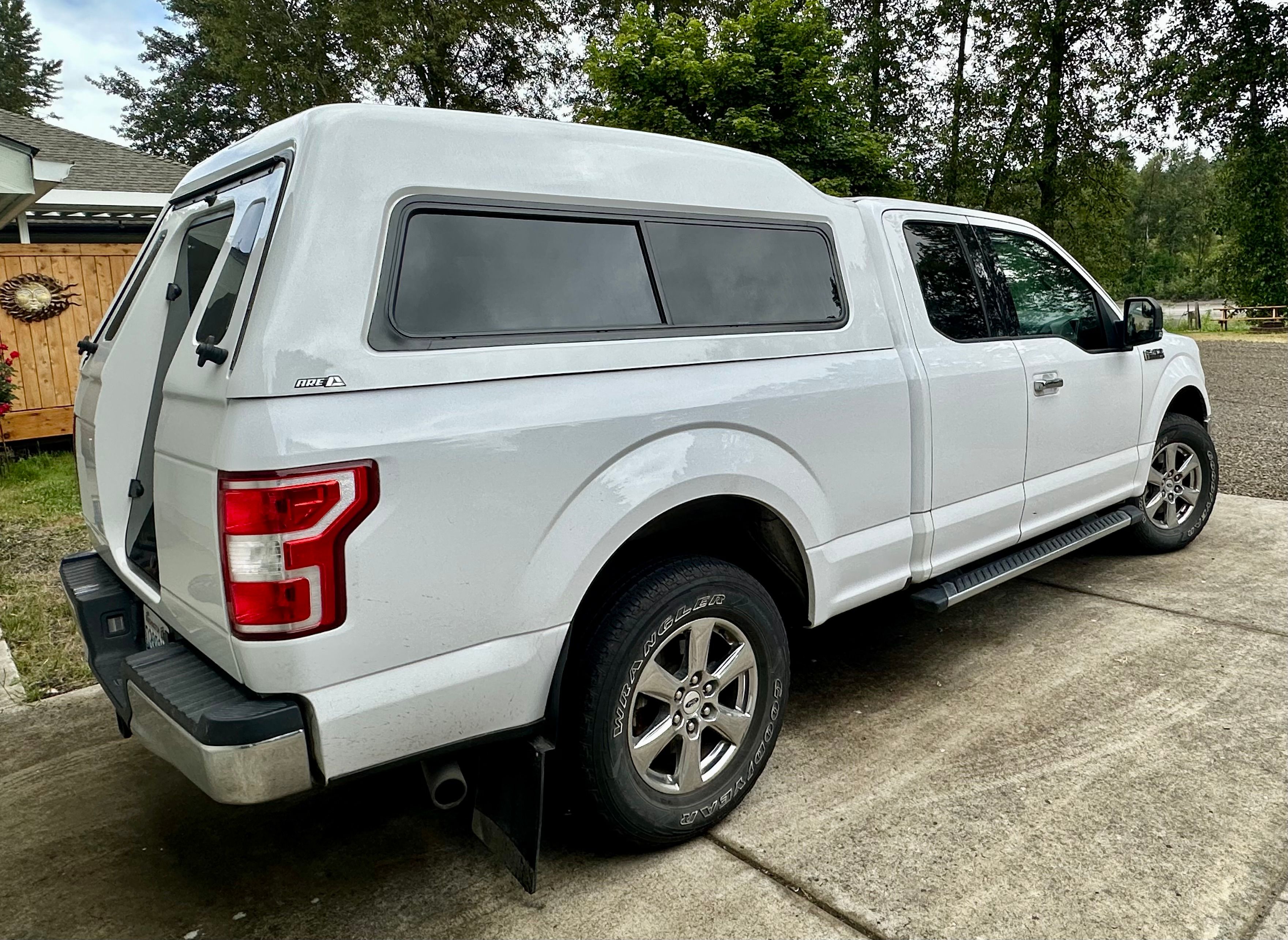 Used 2019 Ford F150 XLT w/ Equipment Group 302A Luxury AWD/4WD image 5