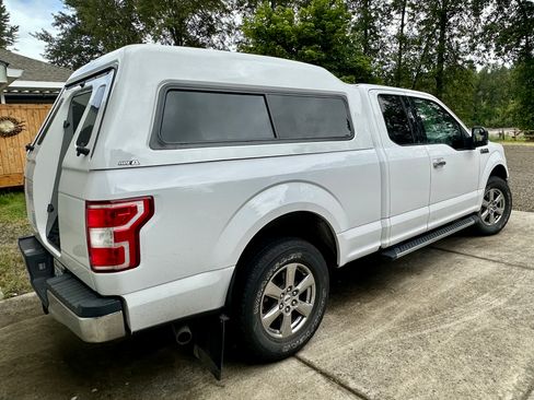 Used 2019 Ford F150 XLT w/ Equipment Group 302A Luxury AWD/4WD image 5