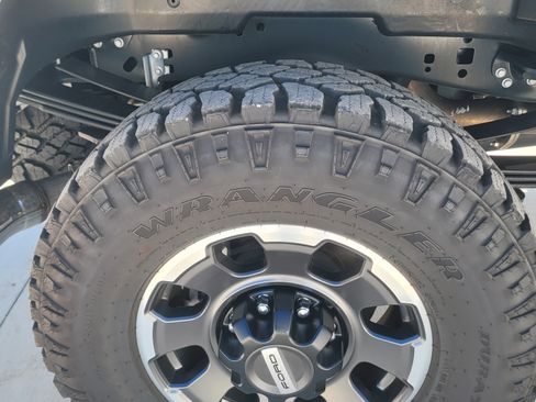 Used 2023 Ford F250 Lariat w/ Lariat Ultimate Package image 25