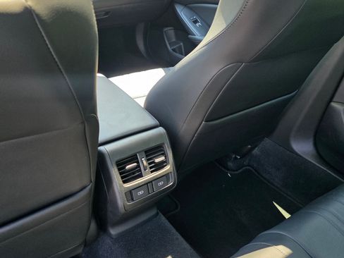 Used 2022 Honda Accord Touring image 11