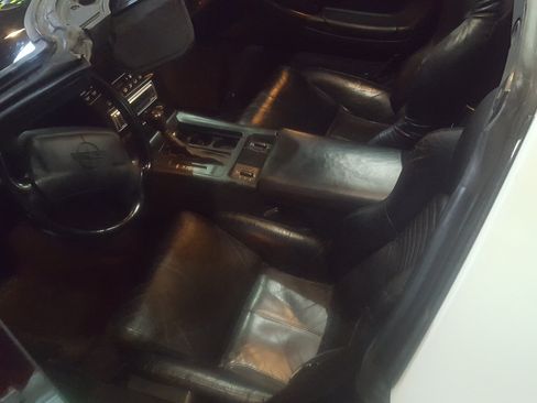 Used 1994 Chevrolet Corvette Coupe image 2