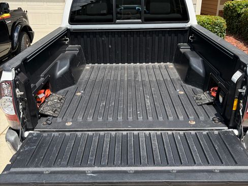 Used 2015 Toyota Tacoma PreRunner w/ TRD Off-Road Package RWD image 24
