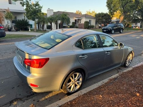 Used 2007 Lexus IS 250 image 4