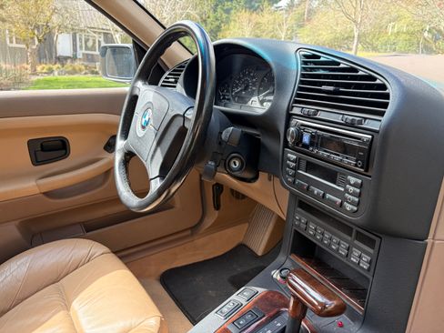 Used 1996 BMW 328iS Coupe RWD image 10