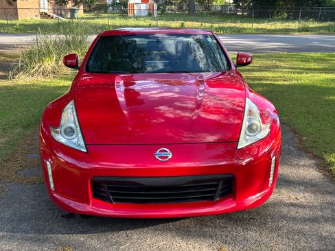 Used 2017 Nissan 370Z Coupe RWD image 1
