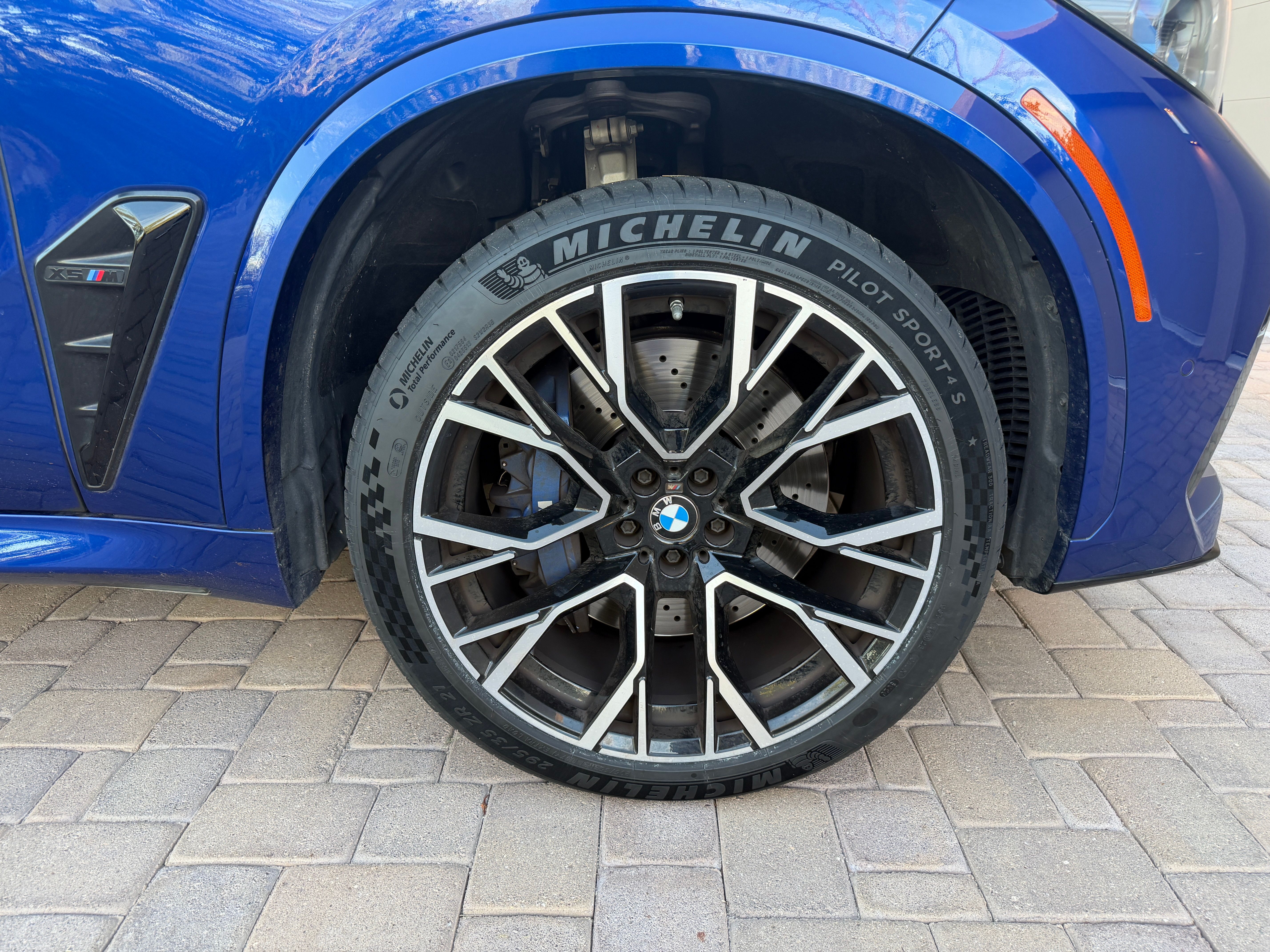 Used 2022 BMW X5 M w/ Competition Package AWD/4WD image 6