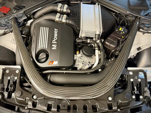 Used 2019 BMW M4 Coupe w/ Competition Package image 15