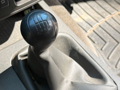 Used 2012 Nissan Xterra S w/ Value Package image 9