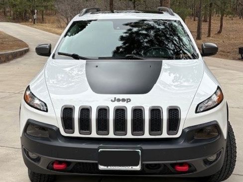 Used 2015 Jeep Cherokee Trailhawk w/ Comfort/Convenience Group image 1