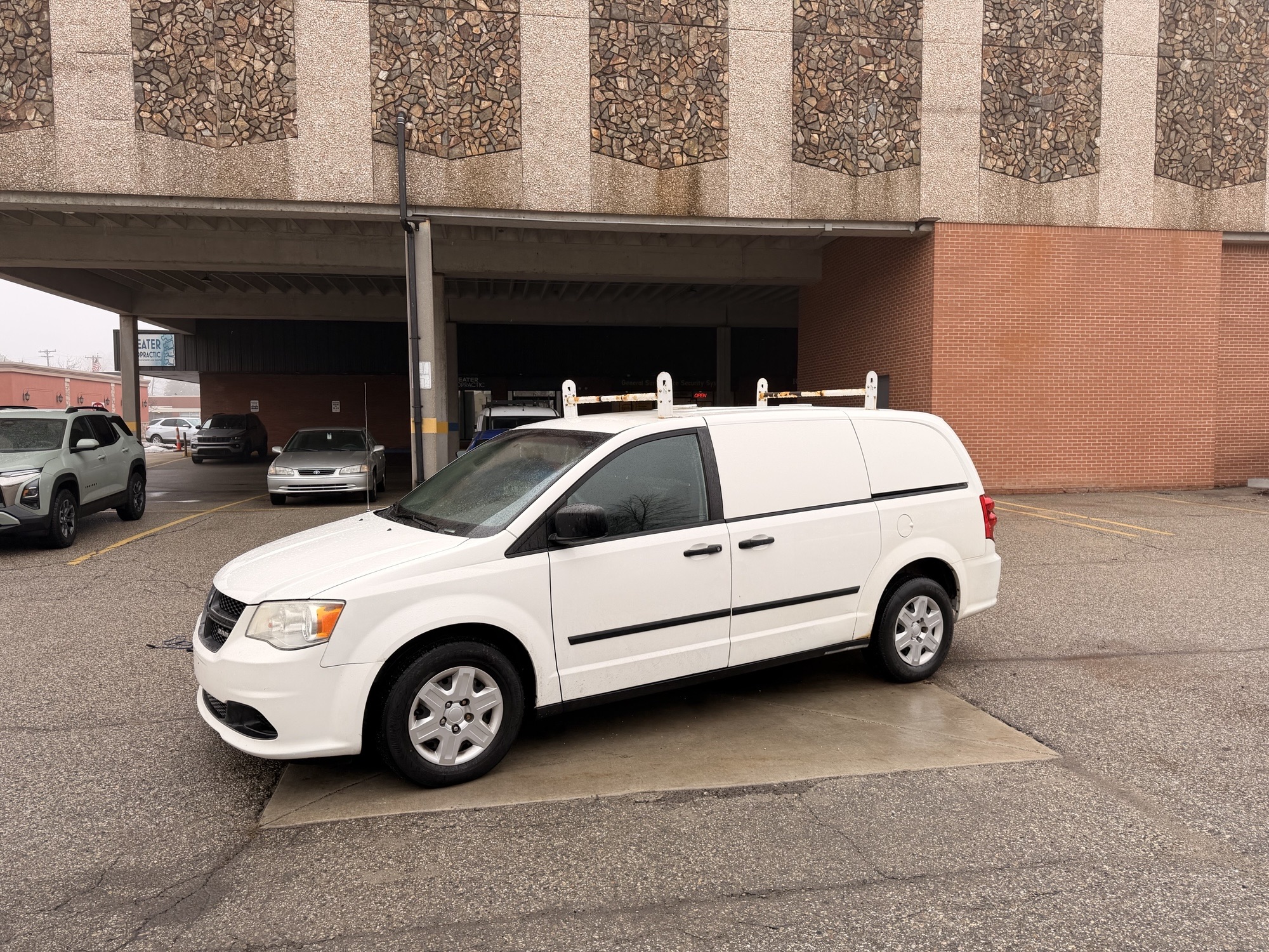 Used 2013 RAM C/V Tradesman FWD image 6