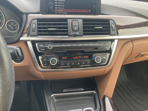 Used 2014 BMW 428i xDrive Convertible image 11