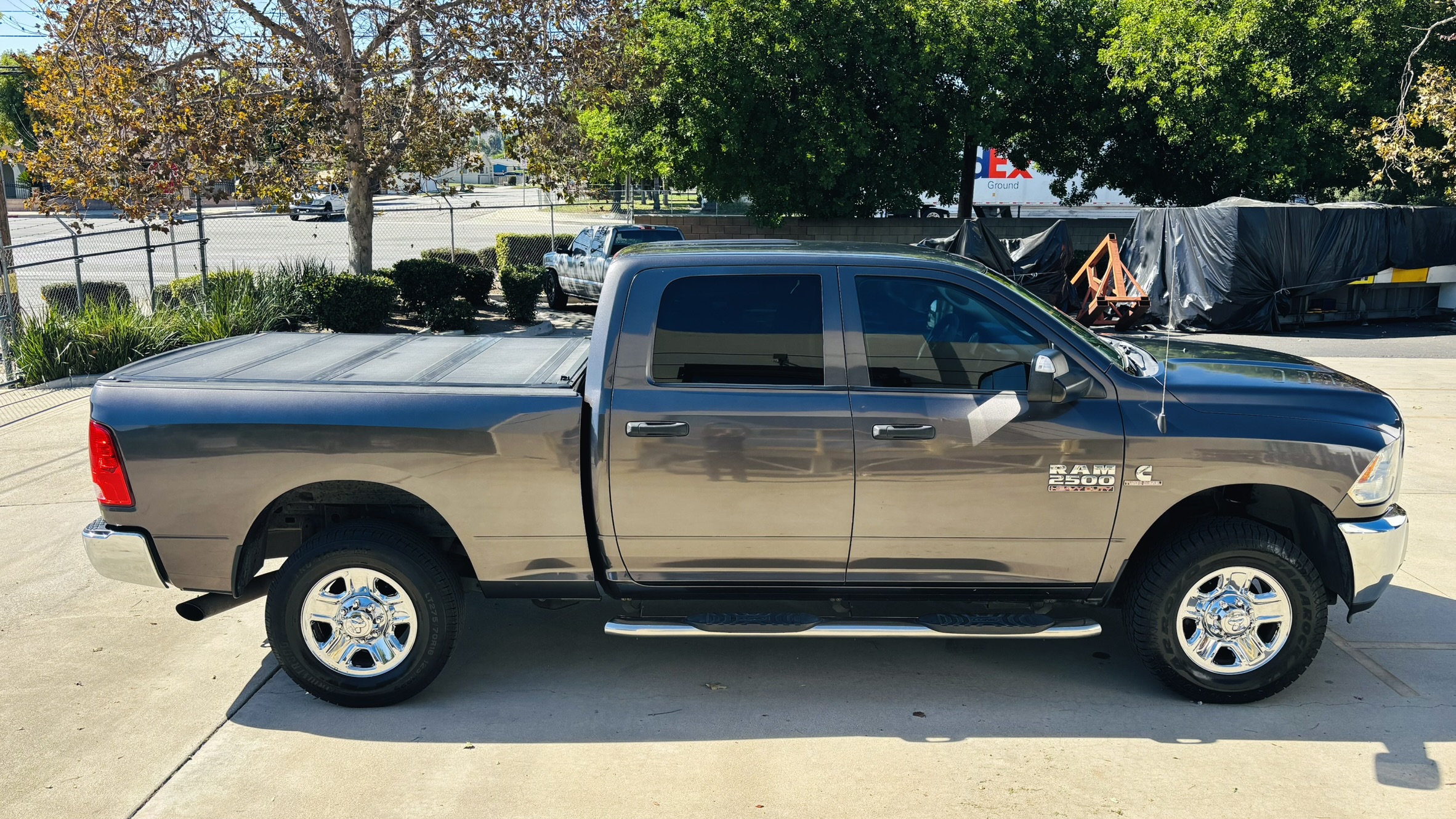 Used 2016 RAM 2500 Tradesman w/ Chrome Appearance Group AWD/4WD image 4